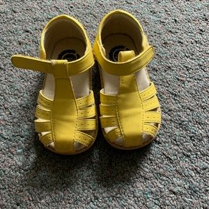 Live and Luca Paz sandals toddler 6
